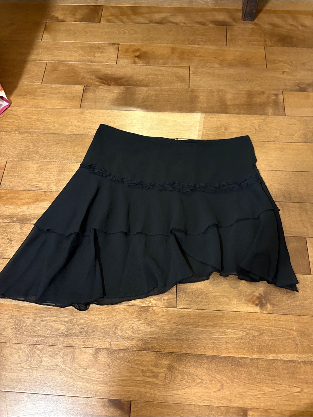 Y2K Asymmetrical Black Ruffled Mini Skirt